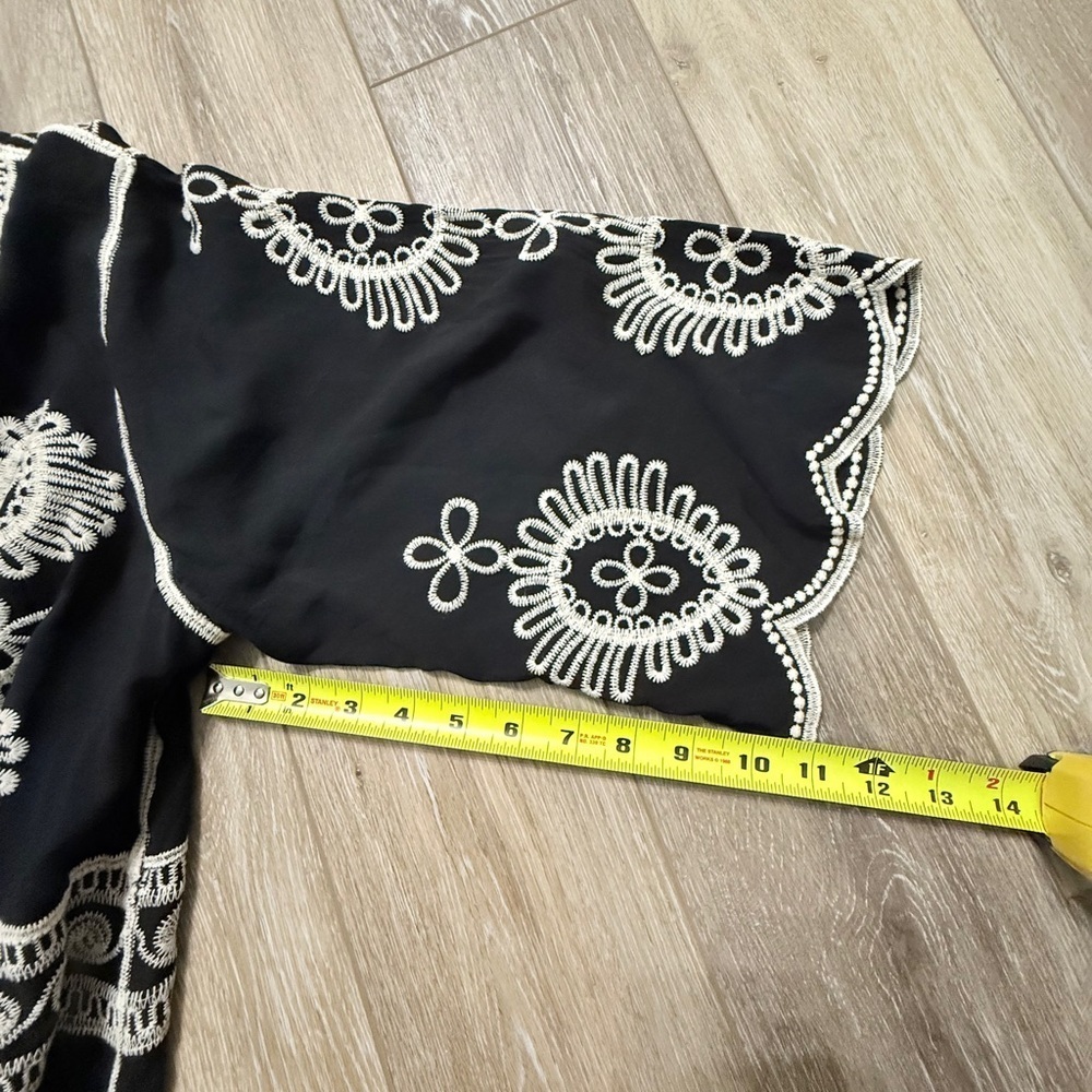 #3) Chico’s embroidered kimono size XL-XXL
Excellent condition. - Picture 6 of 8